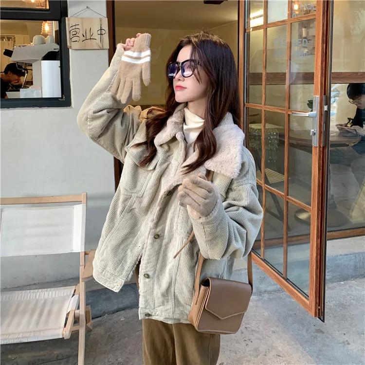 Giacca imbottita in velluto a coste in stile vintage da donna