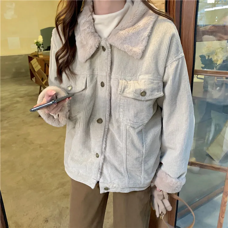 Giacca imbottita in velluto a coste in stile vintage da donna